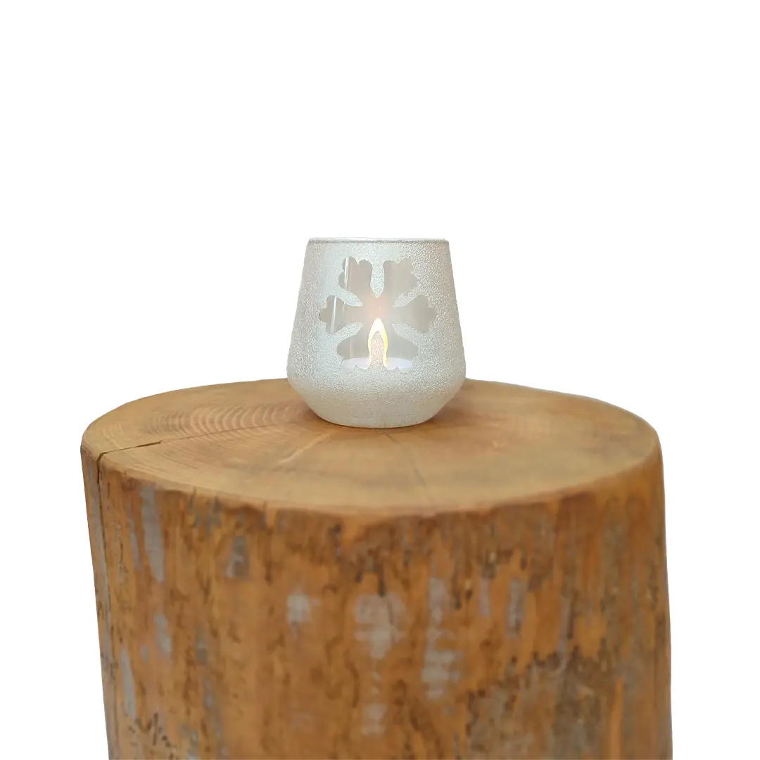 Beyaz Kar Tanesi Desenli Dekoratif Mumluk