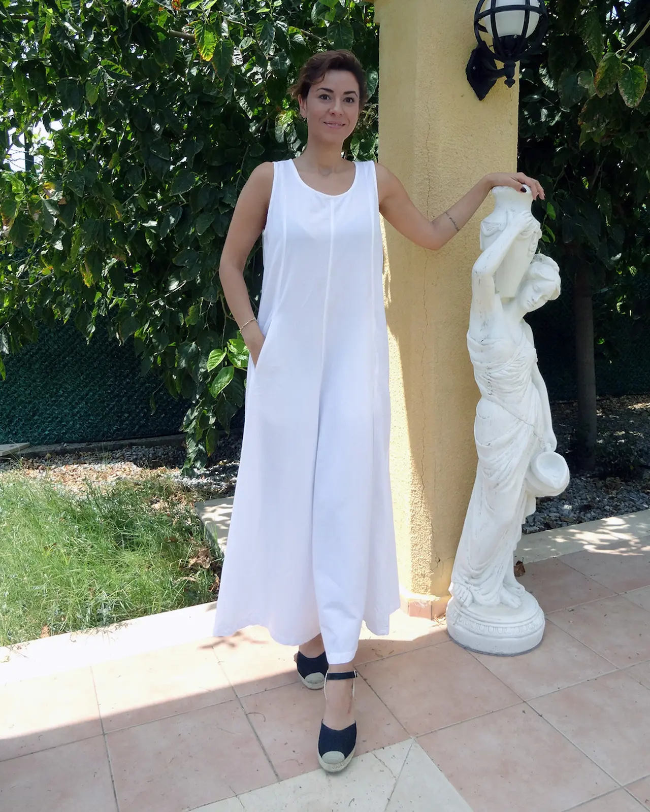 Beyaz Fermuar Detaylı Uzun Tulum