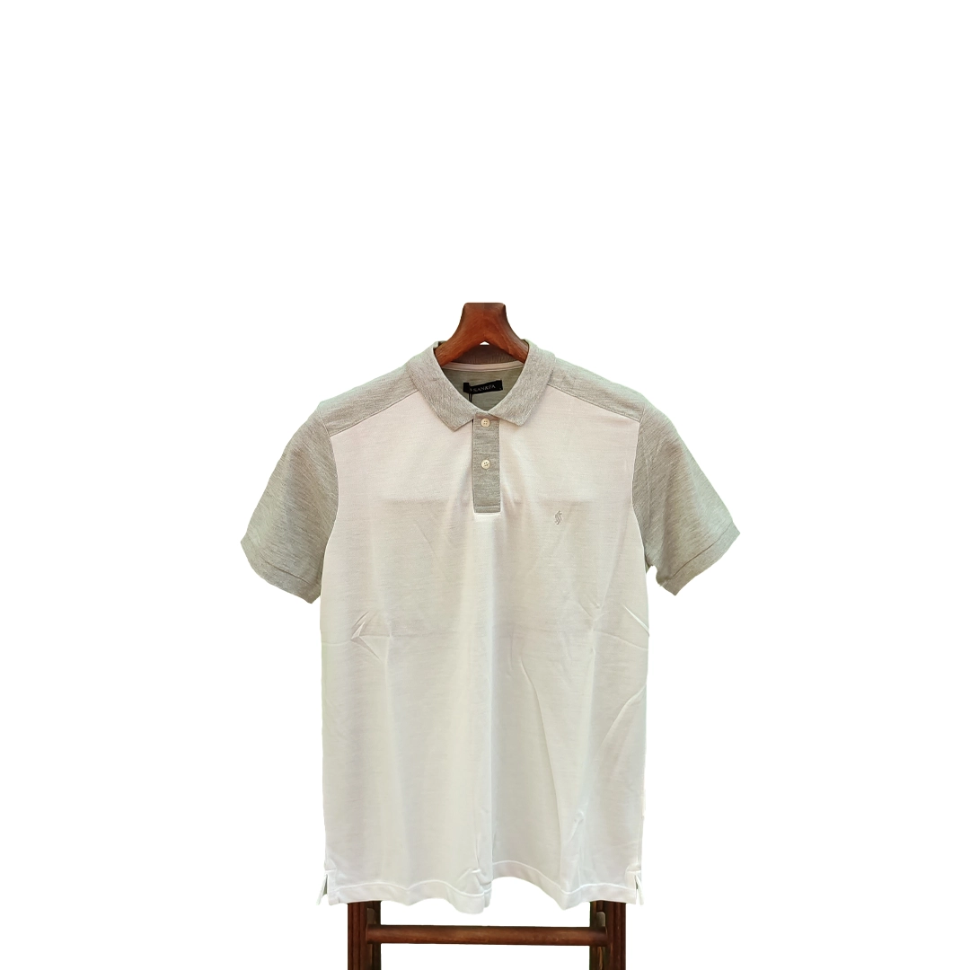 Gri ve Beyaz Polo Yaka T-shirt
