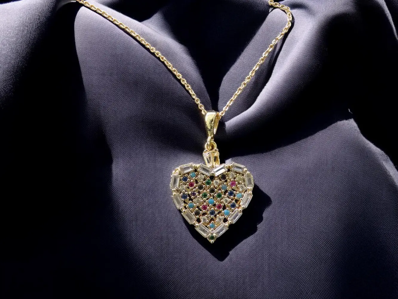 Renkli Taş Kalp Kolye