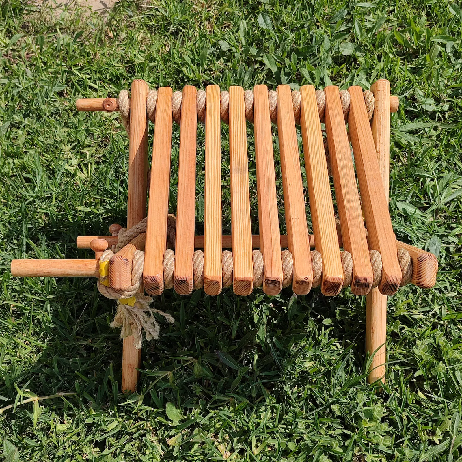 El Yapımı Katlanır Ahşap Tabure