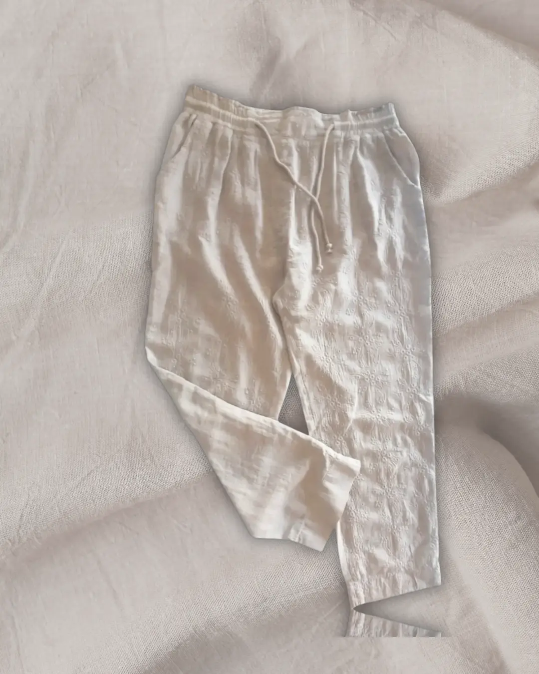 Krem Müslin İşlemeli Beli Bağcıklı Pantolon