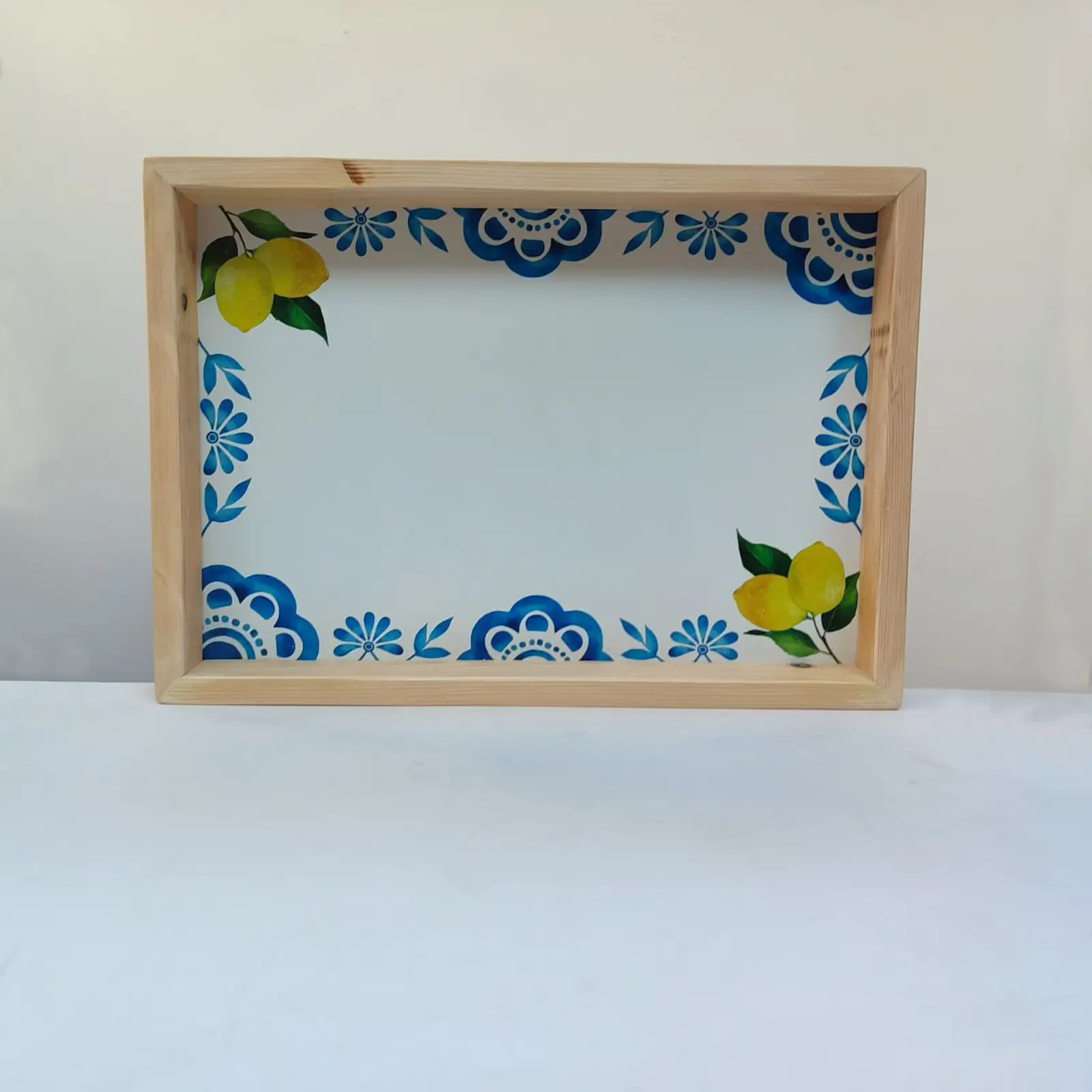 Limon Desenli Ahşap Tepsi