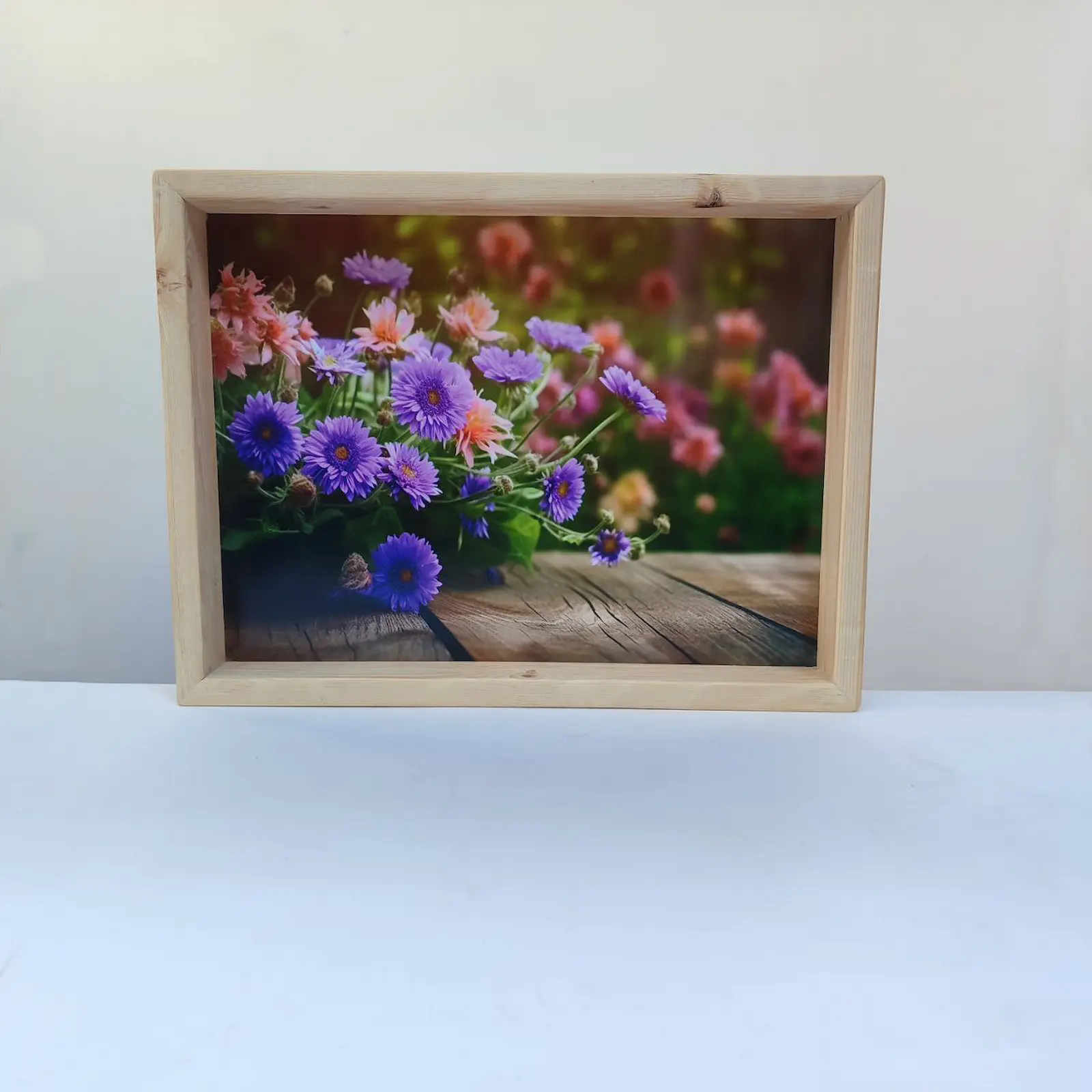 Çiçek Bahçesi Desenli Ahşap Tepsi