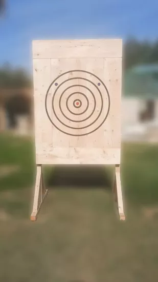 Uluslararası Standartlara Uygun Balta Hedef Tahtası