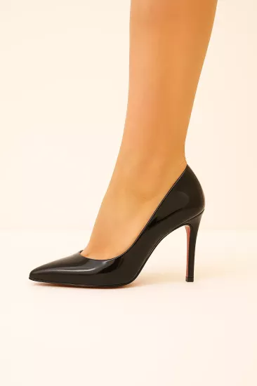 Kadın Siyah Şık Rugan Stiletto