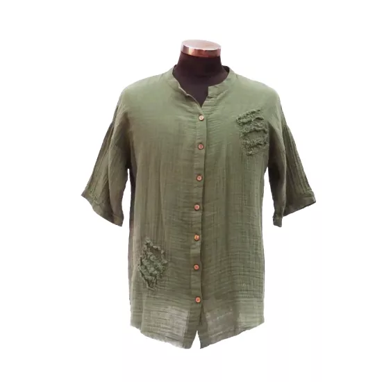 Yeşil Müslin Düğmeli Gömlek – Doğal ve Rahat Tarz
