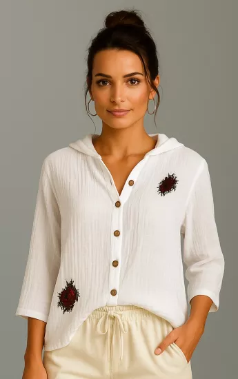 Beyaz Etnik Detaylı Kapüşonlu Gömlek