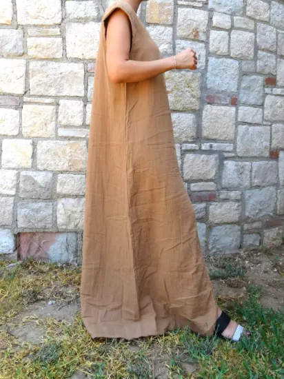 Kadın Kahverengi Yırtmaçlı Uzun Yazlık Elbise 