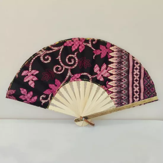 Yaprak Motifli Yelpaze