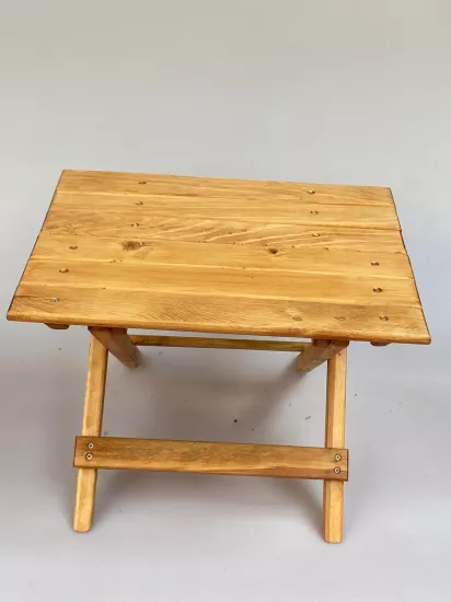 El Yapımı Ahşap Tabure