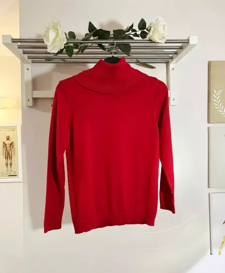 Kırmızı Boğazlı Triko Kazak | Metta’s Shop®