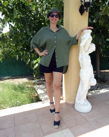 Yeşil Arkası Uzun Gömlek