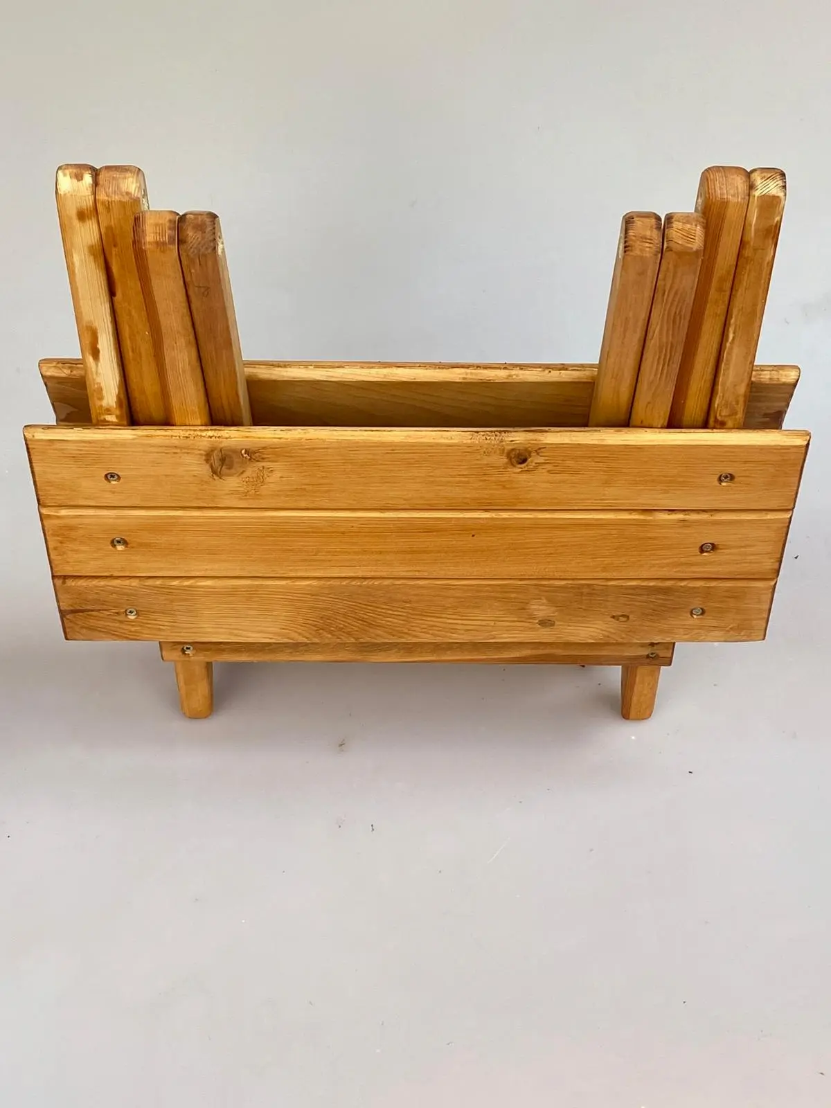 El Yapımı Ahşap Tabure