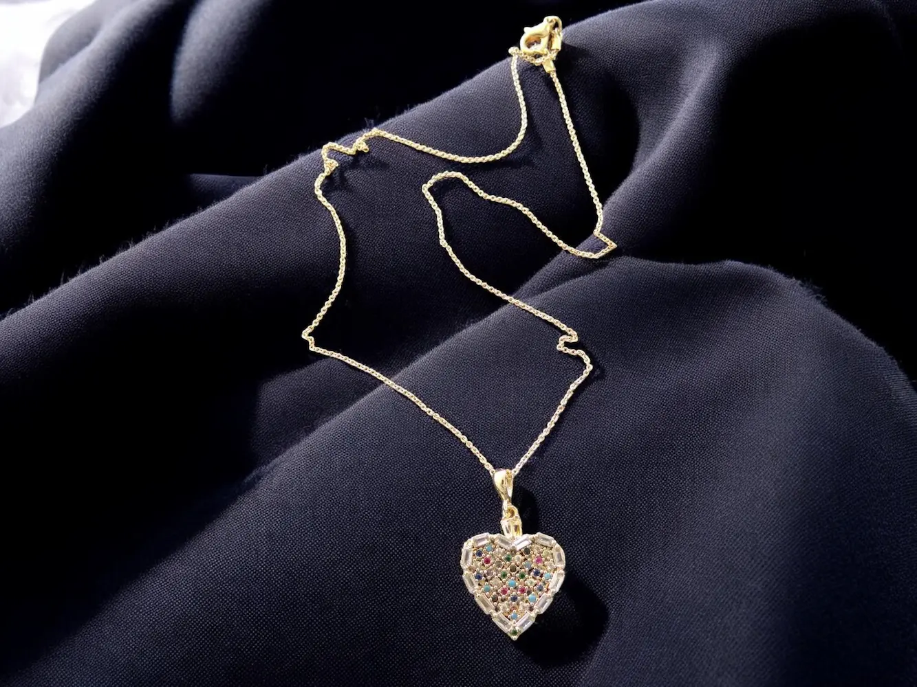 Renkli Taş Kalp Kolye