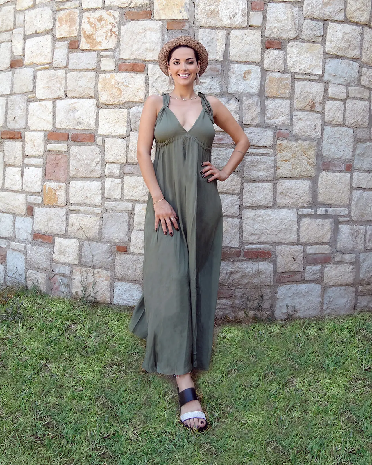 Yeşil Renk Romantik Dekolte Elbise